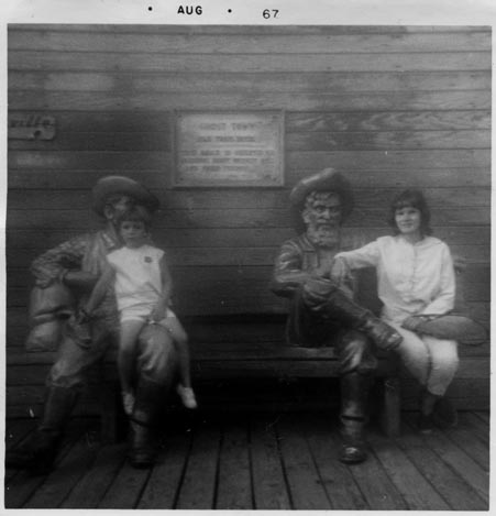 Dawn Karpuk and Diane Dreffs, Knotts Berry Farm (Summer 1967)