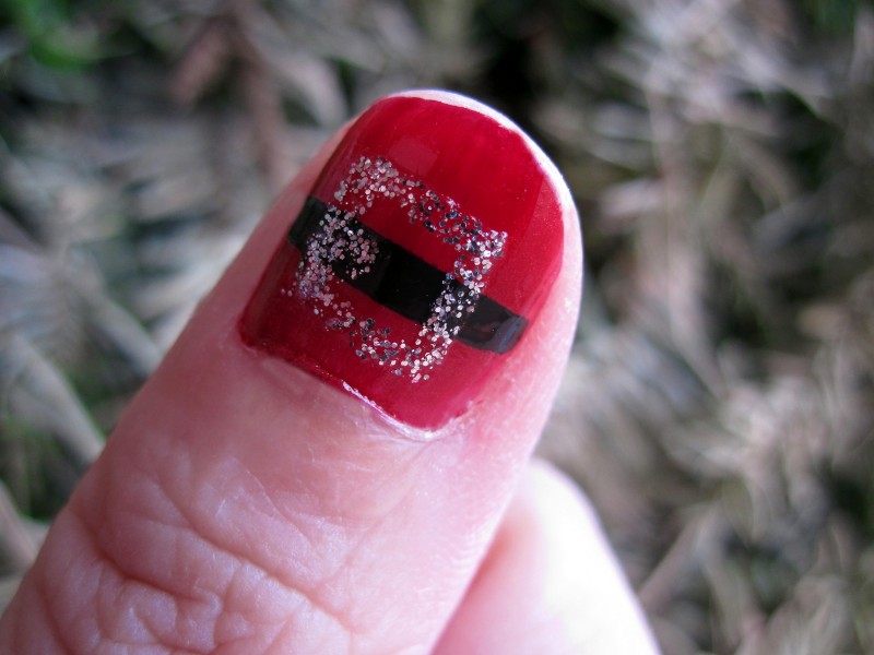 Santa Nail Art (2011)